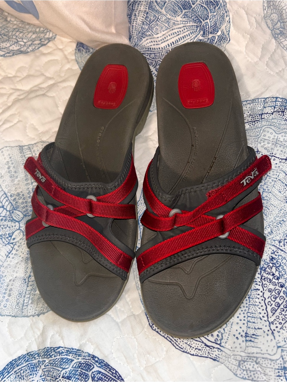 Teva Gray Footbed Slide Sandals with Red Straps - Picture 2 of 7